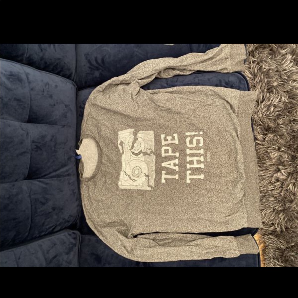 CREWNECK